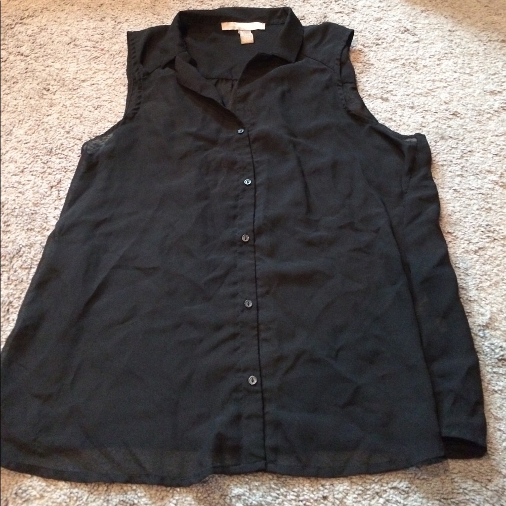 ✨last day✨Sheer Black Button Down Tank