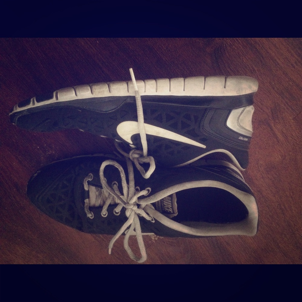Nike sneakers black