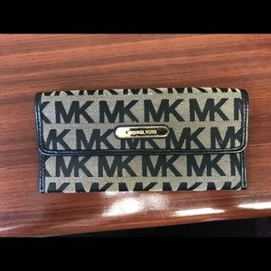 Michael Kors wallet