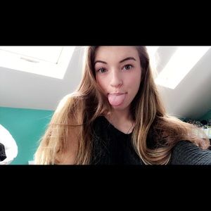 Meet your Posher, Abby