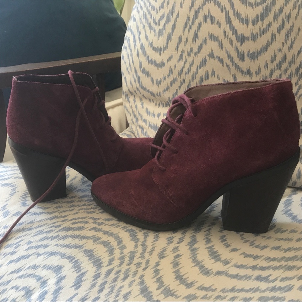 Size 6.5 Red Suede Heeled Booties