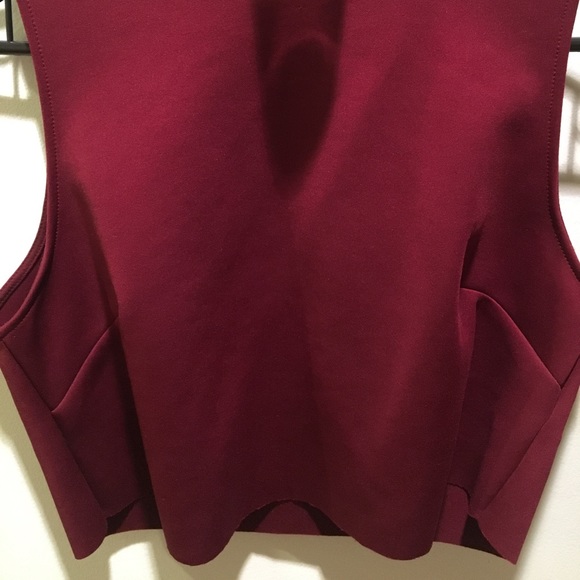 High neck crop top - Picture 2 of 2