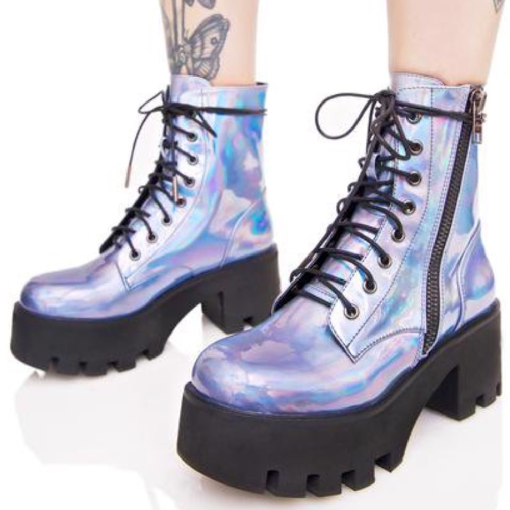 Odyssey boots Current Mood
