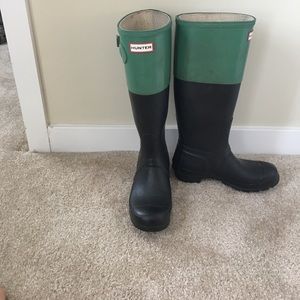 Hunter two tone black and green rain boots