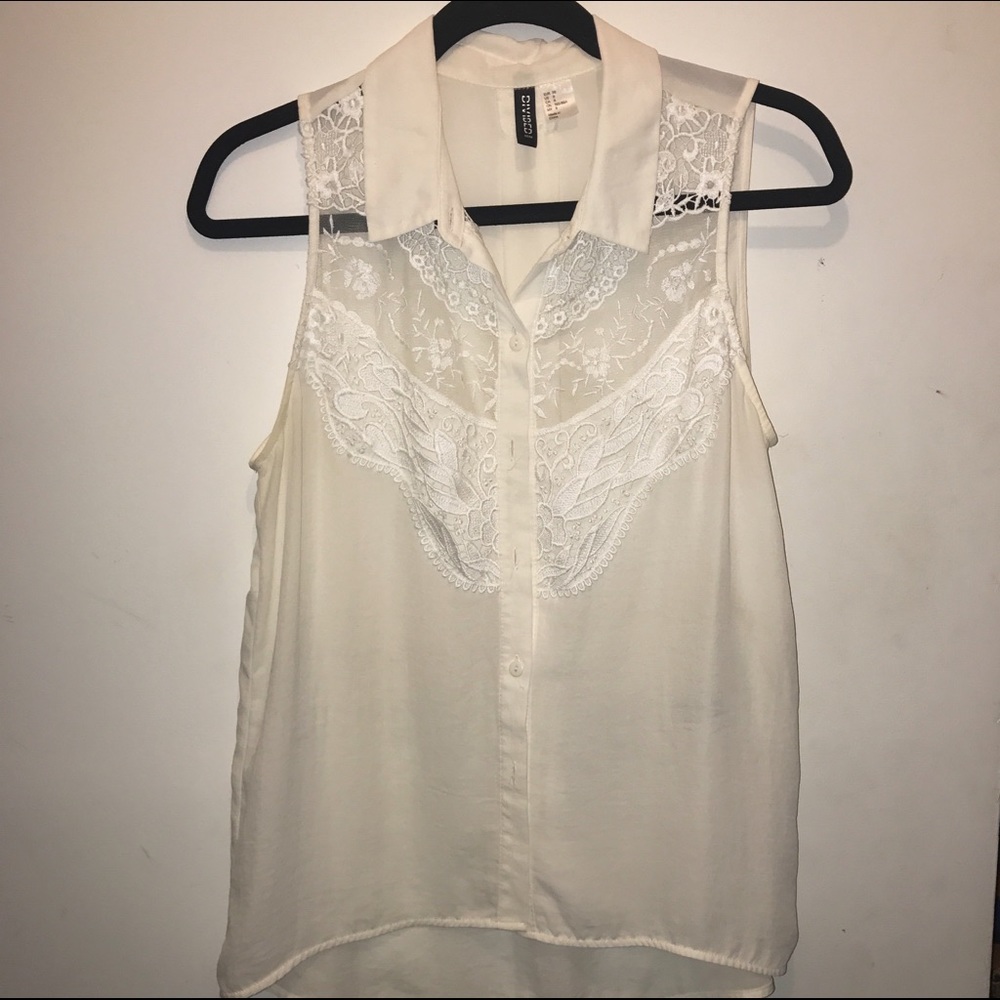 H&M Divided Sleeveless Button Down