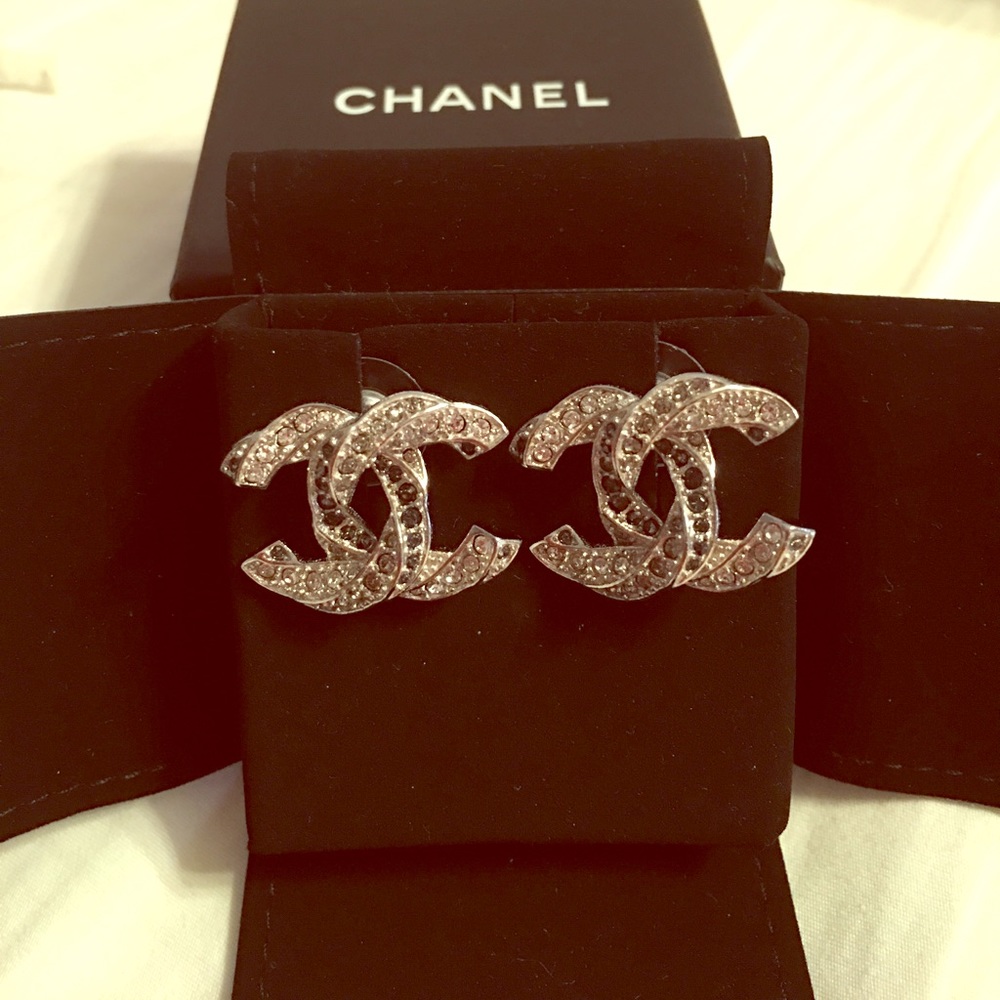 💯% Authentic Chanel Earrings