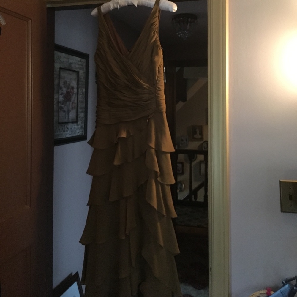 Tadashi 8p dress tiered