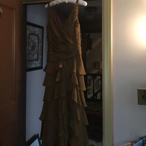 Tadashi 8p dress tiered