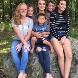 Meet your Posher, Sara