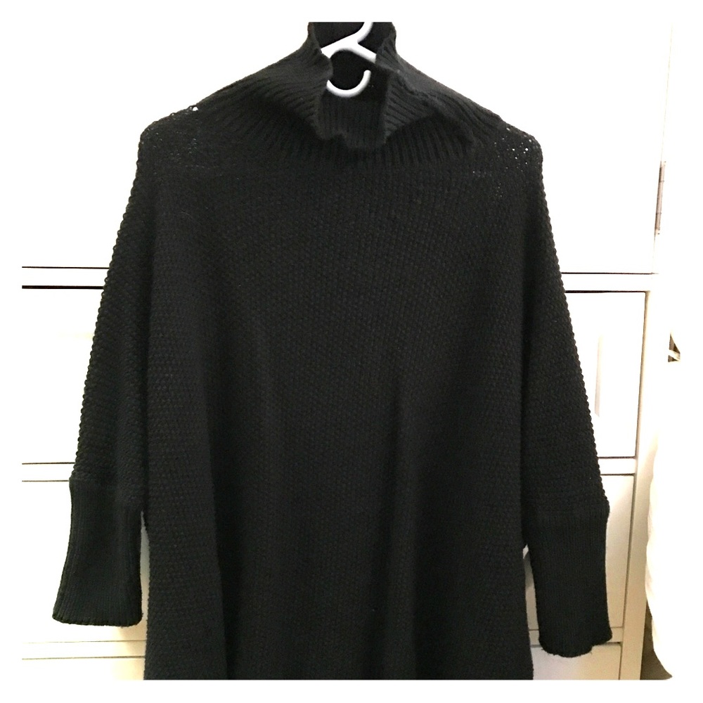 Turtleneck, fringe poncho
