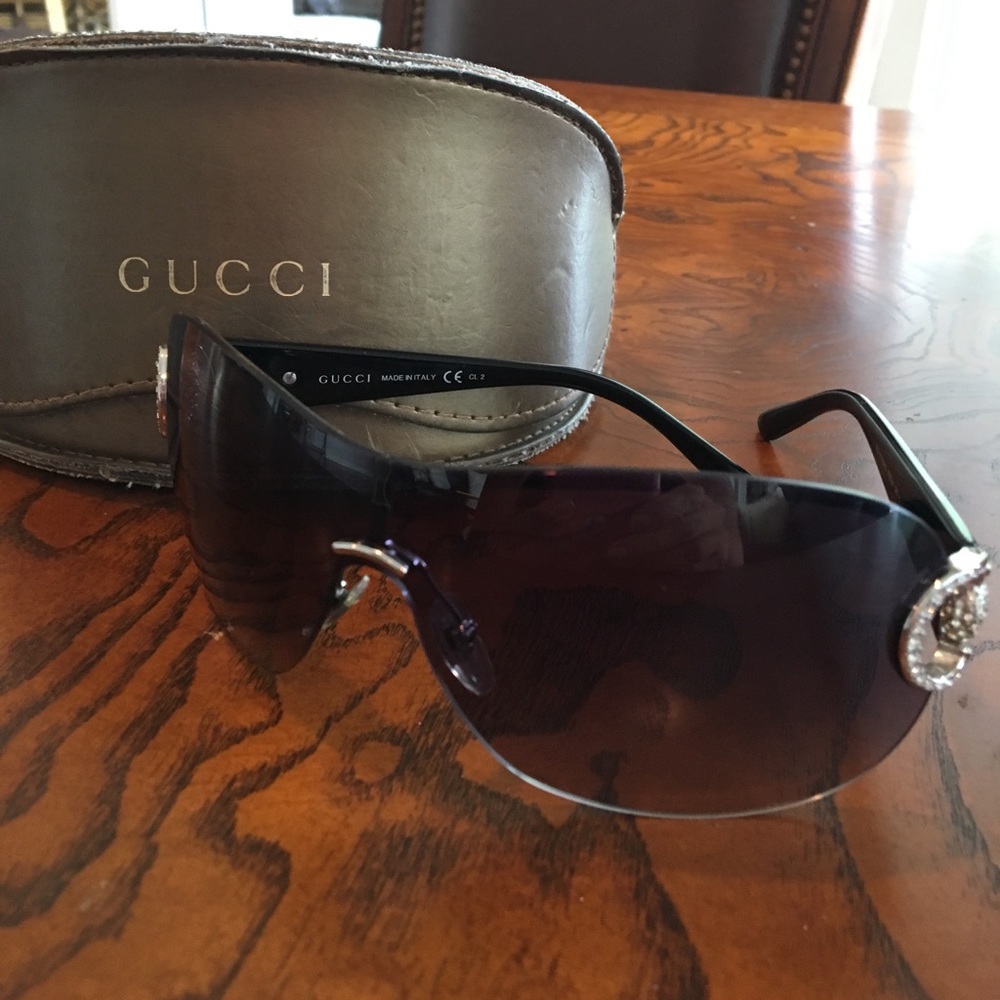 Gucci authentic sunglasses