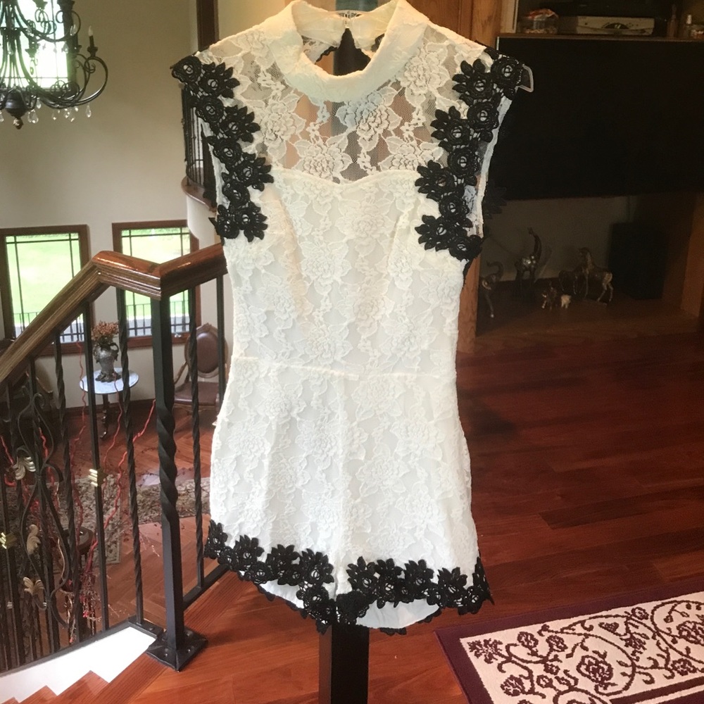 Hommage Los Angeles white lace romper