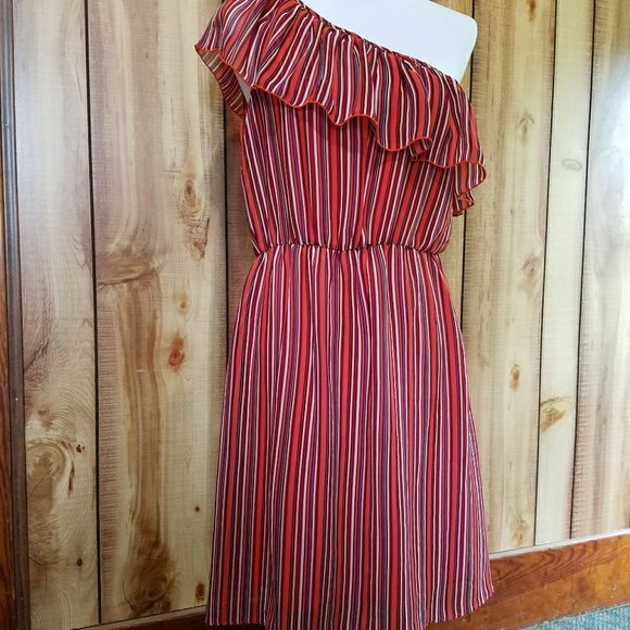 Bisou Bisou Dresses & Skirts - Bisou Bisou One Shoulder Dress. Sz 10