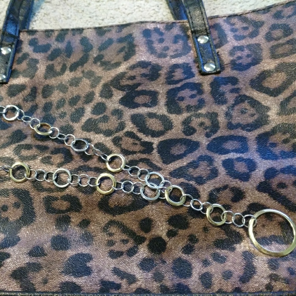 Lia Sophia gold and silver circle drop necklace