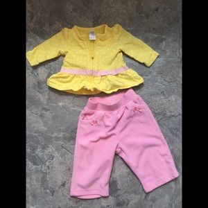 Girl's Yellow Outfit