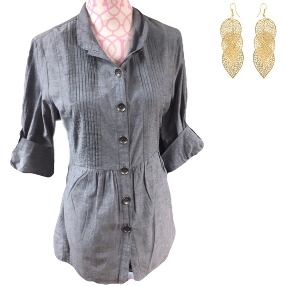 Live  A Little Tops - Gray Pleated Button Down Tunic Size Medium