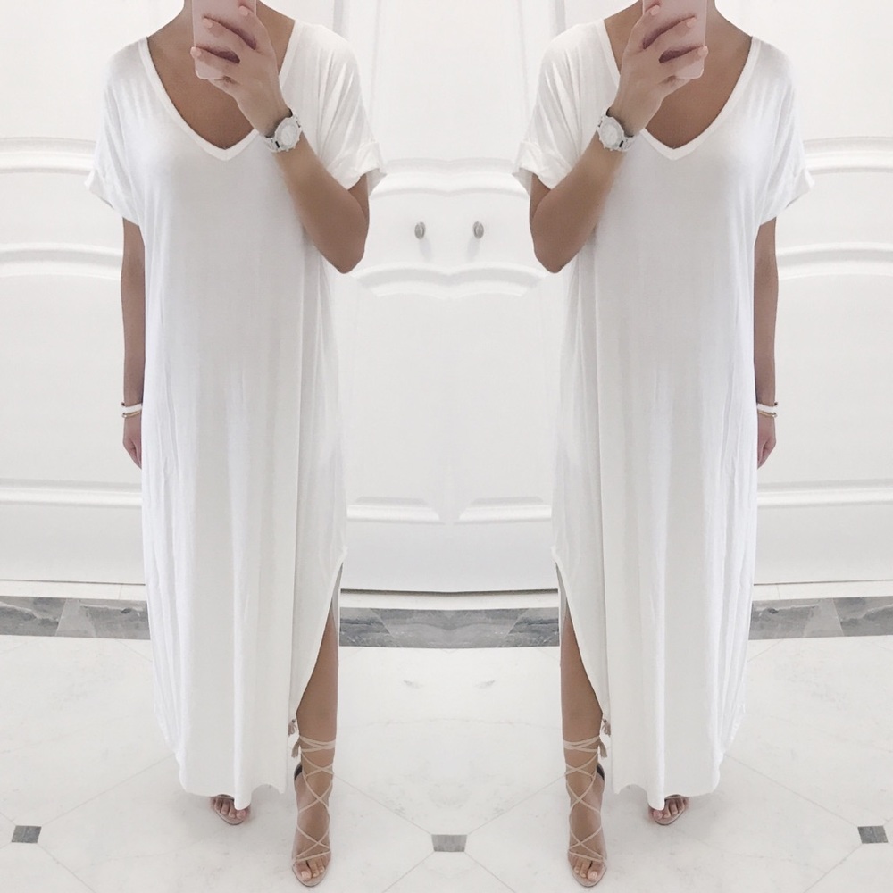SOLD OUT ❌ Cassie Oversized Maxi Dress in Ivory - Picture 2 of 4
