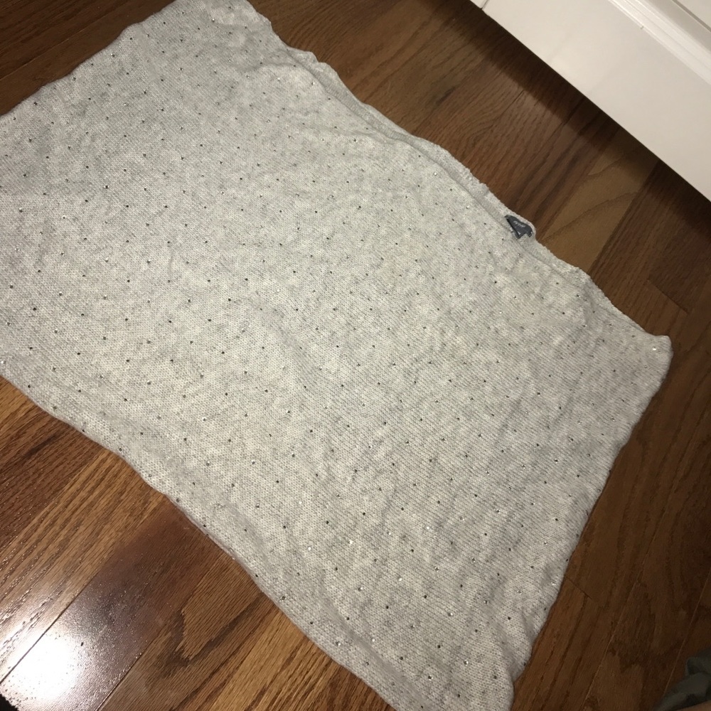 Sparkly scarf