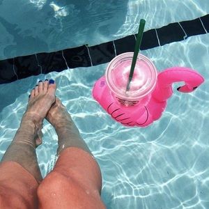 flamingo drink floats