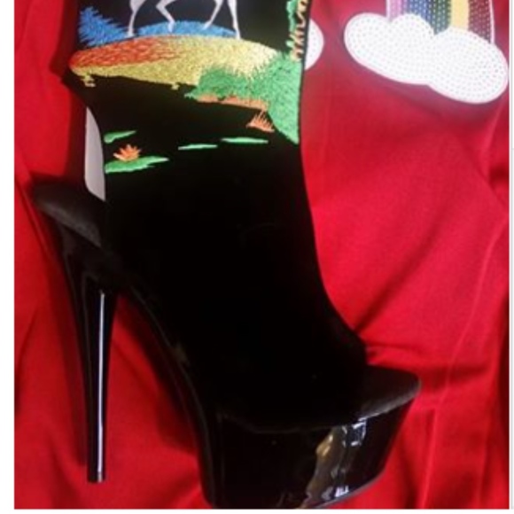 NEW Unicorn Rainbow Platform velvet Rare heels toe - Picture 2 of 8