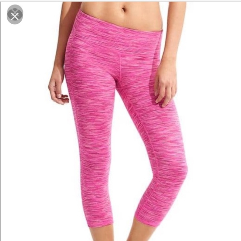 Athleta Chaturanga Capri leggings