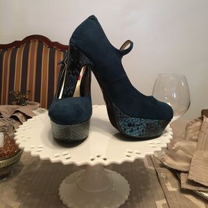 Guess Heels