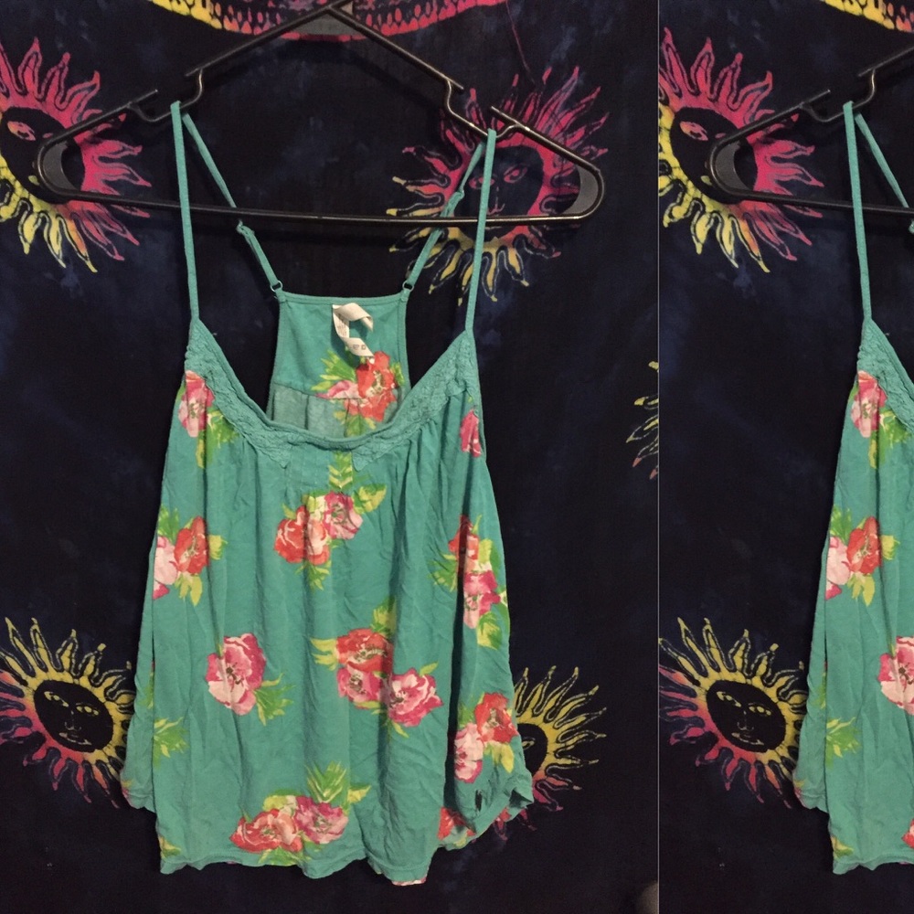 Areo Floral Tank