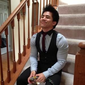 Meet your Posher, Tom