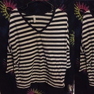 Aeropostal XL Stripe Tee