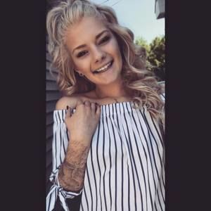 Meet your Posher, Abby