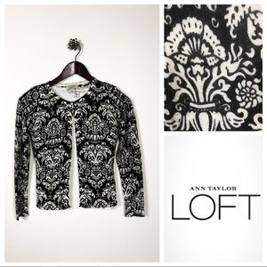 XXSP loft sweater! Black and white great condition