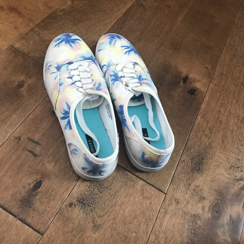 Forever 21 low top floral pattern sneakers