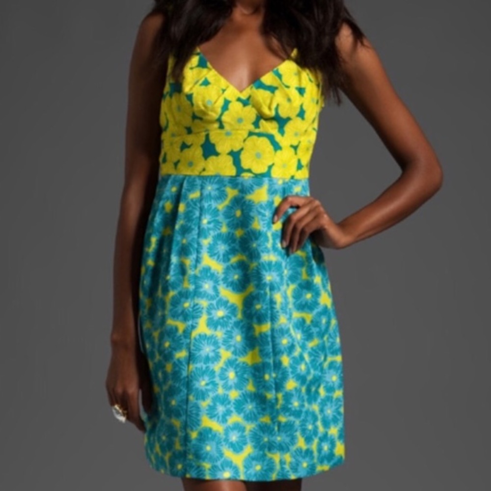 NWOT Nanette Lepore Flowered Dress Size 6