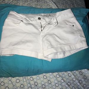 Deliah's "Olivia" White Jean shorts
