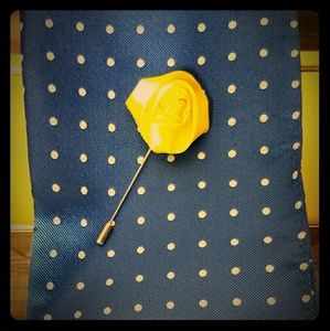 Lapel &Pocket Square Set