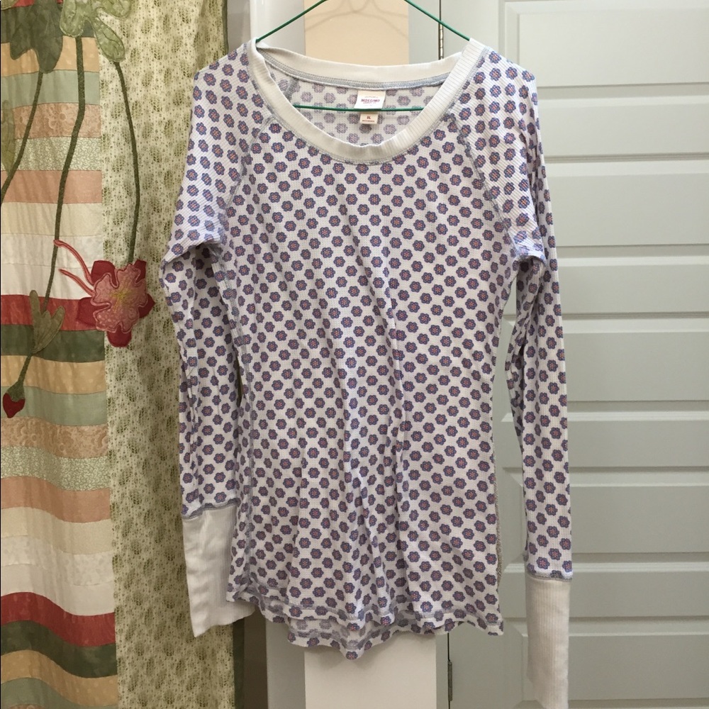 Geometric flower print thermal long sleeve shirt