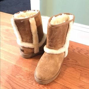 Ugg Women's Carter Boot