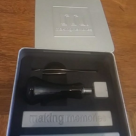 MAKING MEMORIES SCRAPBOOKING STAMPS & STAMPER - Picture 4 of 7