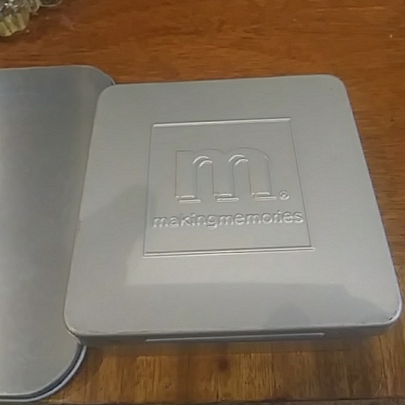 MAKING MEMORIES SCRAPBOOKING STAMPS & STAMPER - Picture 6 of 7