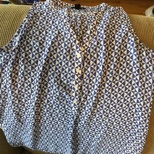 Gap blue/white sleeveless blouse