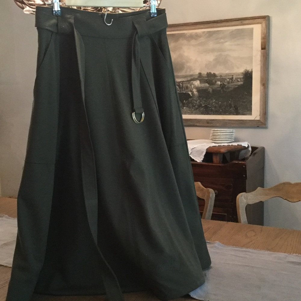 Full skirt