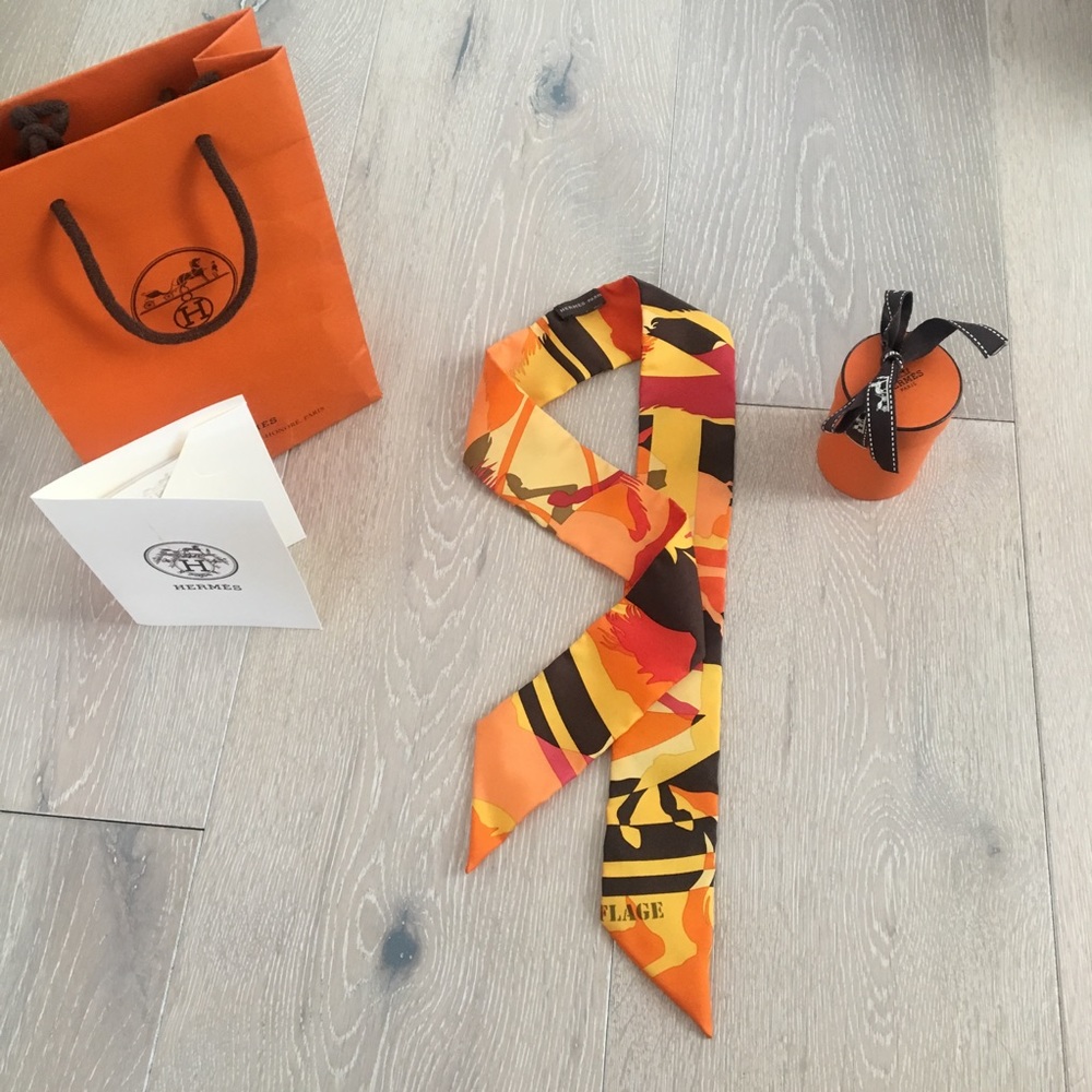 Hermes • silk twilly scarf - Picture 2 of 7