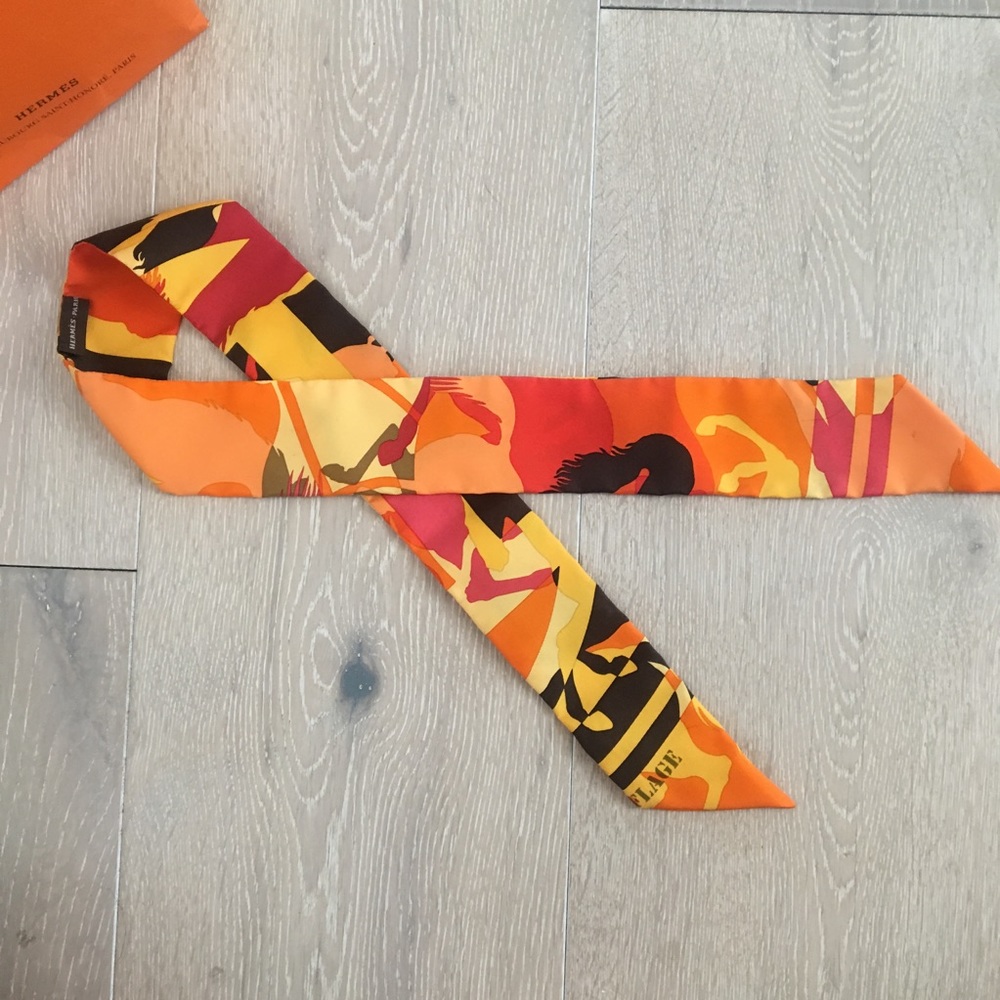 Hermes • silk twilly scarf - Picture 5 of 7