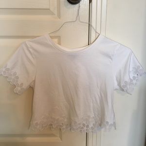 White crop tee with flower detailing
