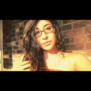 Meet your Posher, Madeline