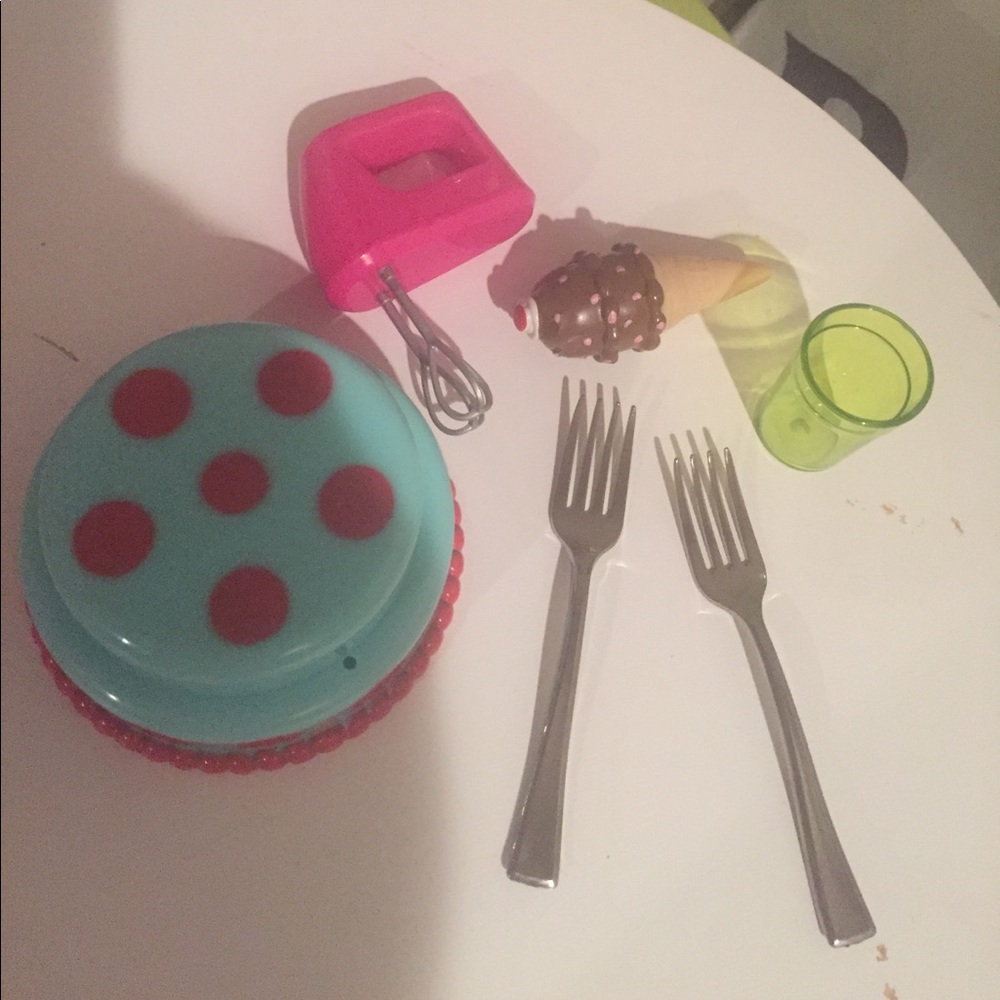 Party at doll baking set
