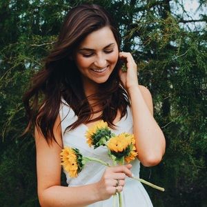 Meet your Posher, Courtney