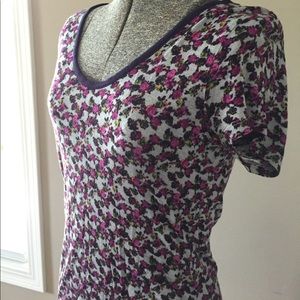 Gap floral tee shirt