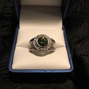 3.15ctw Peridot & White Topaz Corded Ring Size 6