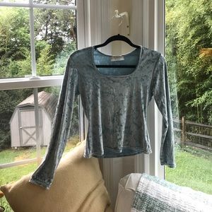 ✨Vintage Sky Blue Velvet Top✨